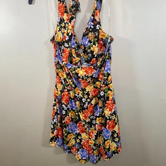 NWOT Derek Heart Floral Romper - Picture 4 of 6